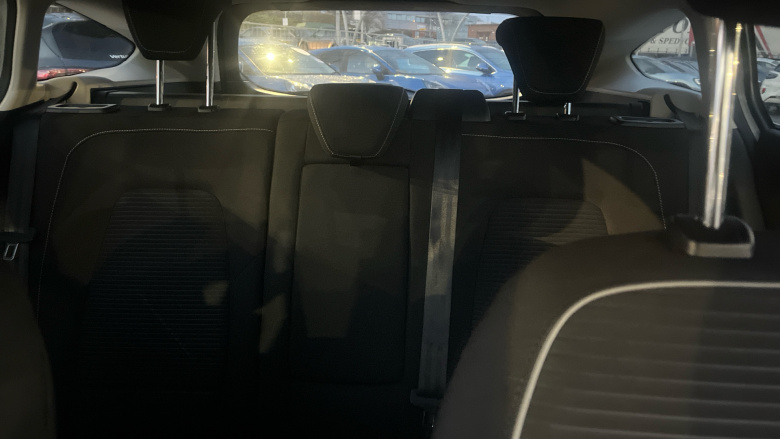 Ford Focus 1.0 EcoBoost Hybrid mHEV 125 Titanium Edition 5dr Petrol Hatchback